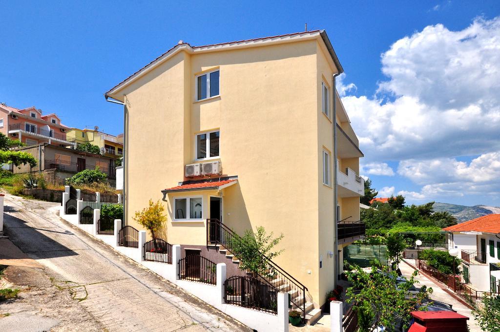 Apartments Sakal Τρογκίρ Δωμάτιο φωτογραφία