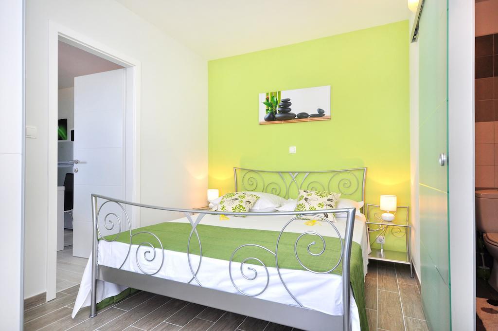 Apartments Sakal Τρογκίρ Δωμάτιο φωτογραφία