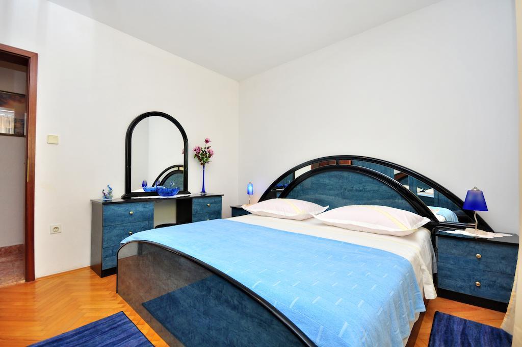 Apartments Sakal Τρογκίρ Δωμάτιο φωτογραφία