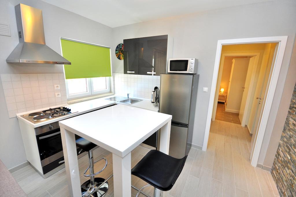 Apartments Sakal Τρογκίρ Δωμάτιο φωτογραφία
