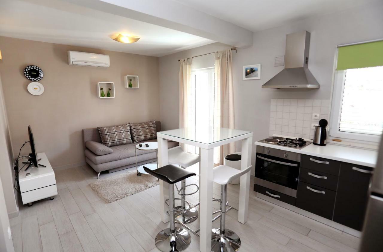 Apartments Sakal Τρογκίρ Εξωτερικό φωτογραφία