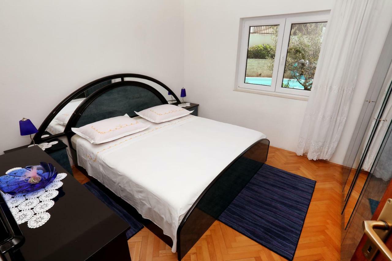 Apartments Sakal Τρογκίρ Εξωτερικό φωτογραφία