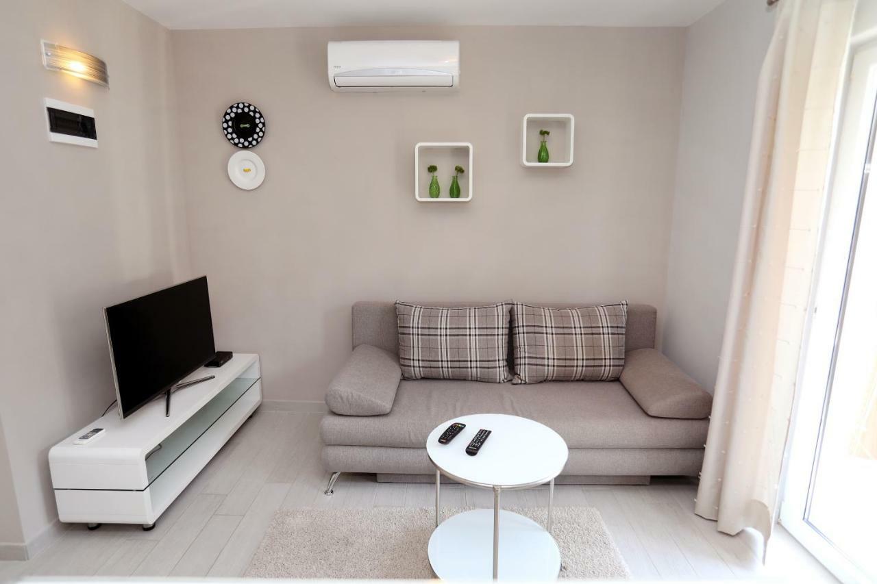 Apartments Sakal Τρογκίρ Εξωτερικό φωτογραφία