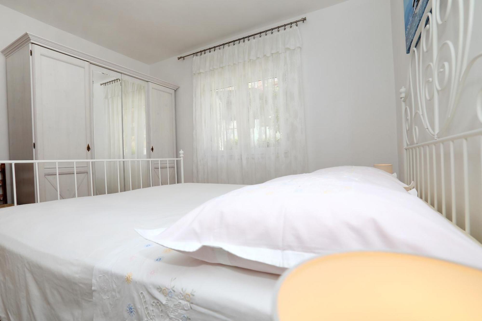 Apartments Sakal Τρογκίρ Εξωτερικό φωτογραφία